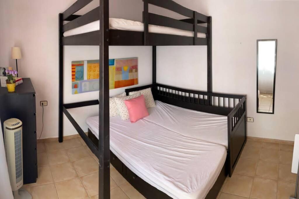 Apartamento Playa La Arena. Relax And Enjoy Apartment Puerto de Santiago  Ngoại thất bức ảnh